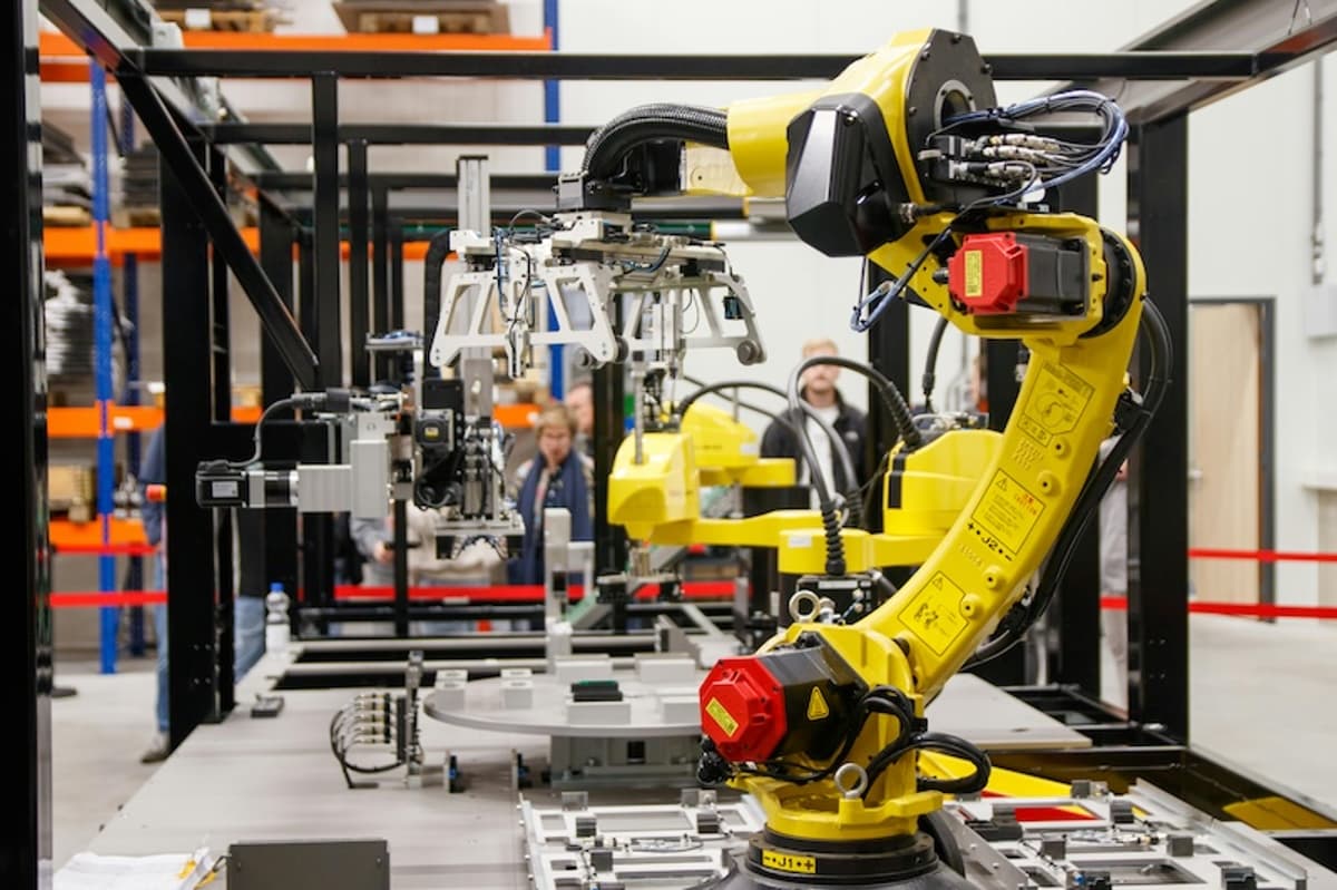 The Role of an Offset Striking Wrench in Modern Robotics