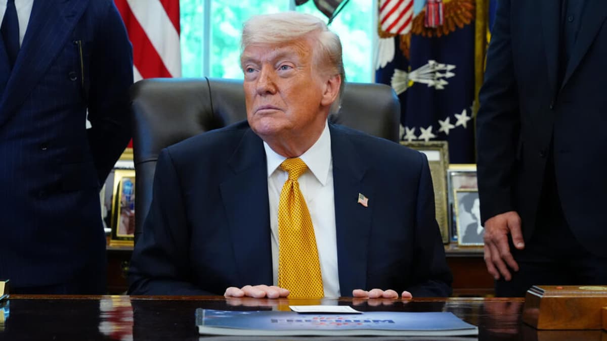 Trump Signs Order Seeking Govt Access to New AI Releases