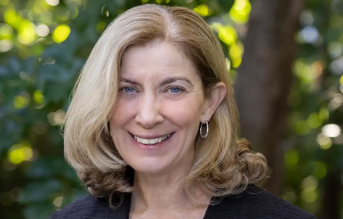 Monterey Bay Aquarium Names New CEO; Seafish Hires Director of Operations