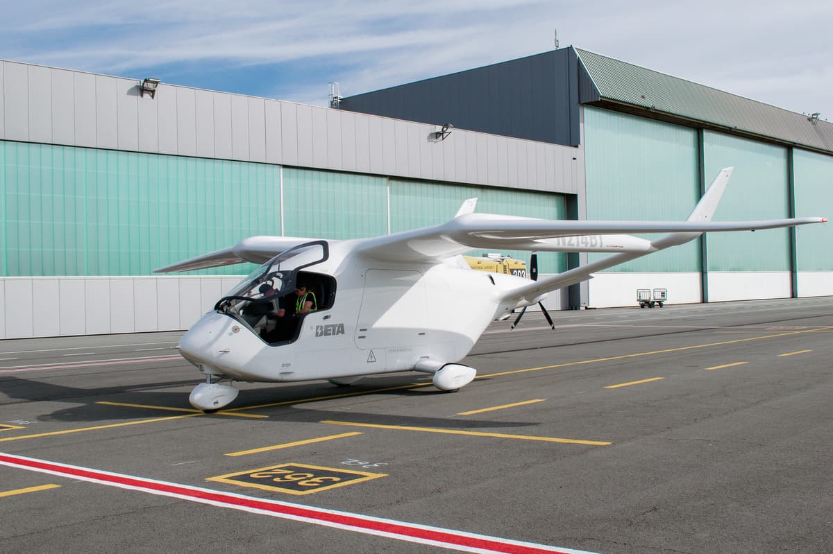 Electric Cargo Aircraft Makes First Stopover at Ostend-Bruges Airport