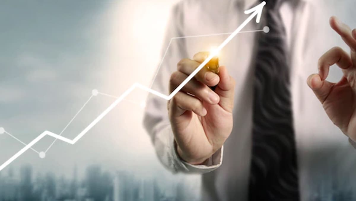 People.ai Becomes Backstory, Redefining How Revenue Teams Get Answers About Their Deals