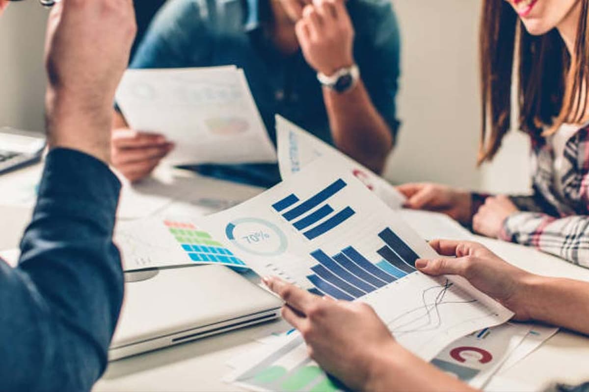 v4c.ai Secures Series A Investment From Databricks Ventures and Tquila