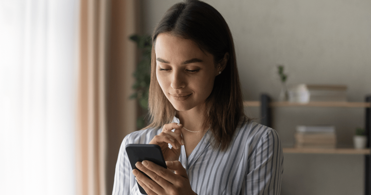 Psychology Says People Who Never Answer Their Phone but Reply to Texts Within Seconds Aren’t Being Rude – They Grew...