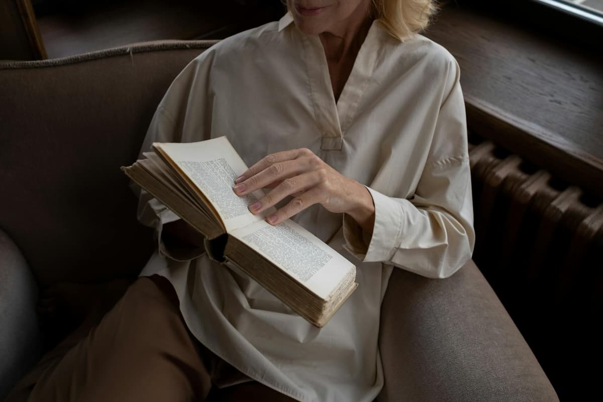 Psychology Says People Who Reread the Same Five Books Every Few Years Aren’t Stuck, They’re Checking Which Version of Themselves...