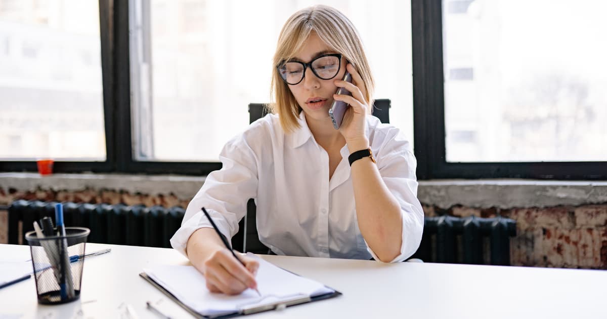 Psychology Suggests People Who Still Write Things Down on Paper Instead of Their Phone Aren’t Being Old-Fashioned — They’ve Quietly...