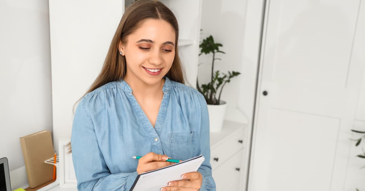 People Who Still Make Handwritten To-Do Lists Understand Something Many Productivity Apps Forgot — the Brain Often Works Better when...