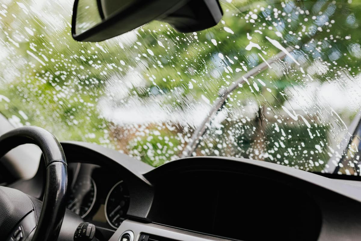 Psychology Says People Who Keep Their Cars Immaculately Clean Inside Aren’t Just Tidy, They Grew up in Households Where Chaos...