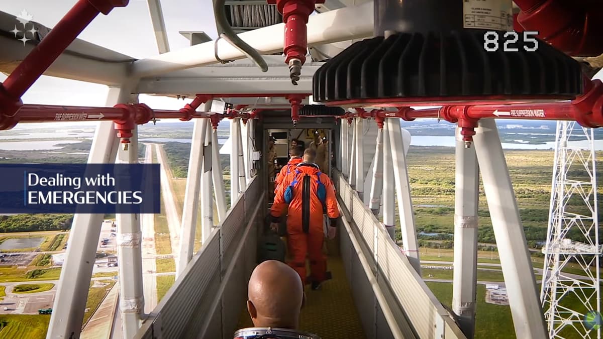 Jeremy Hansen on Dealing with Artemis 2 Emergencies