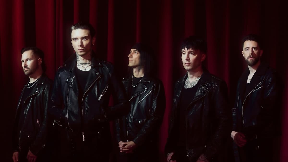 Black Veil Brides Team Up With Machine Head On Brutal Single ‘Revenger’