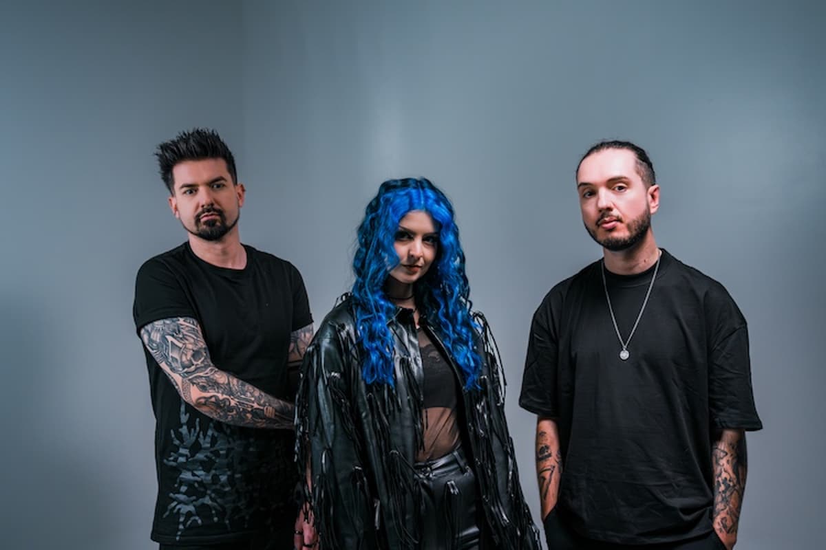 As December Falls Share Explosive New Track ‘Teeth’