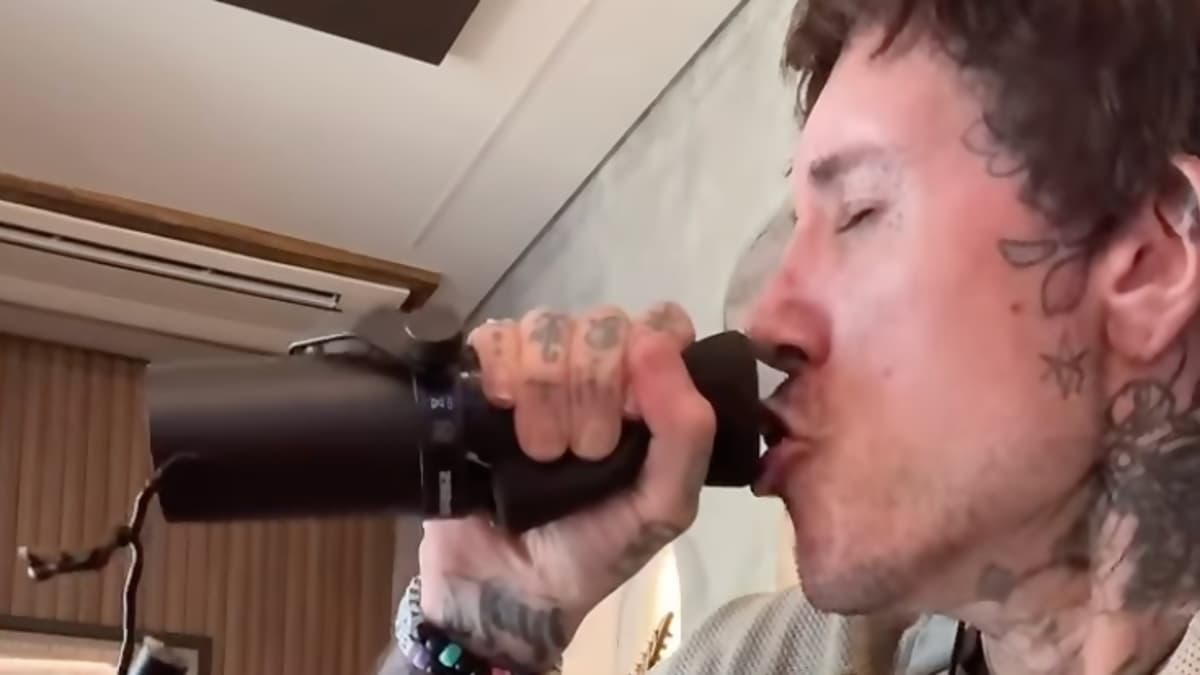 WATCH: Oli Sykes Track Vocals For Bring Me The Horizon’s ‘Count Your Blessings | Repented’