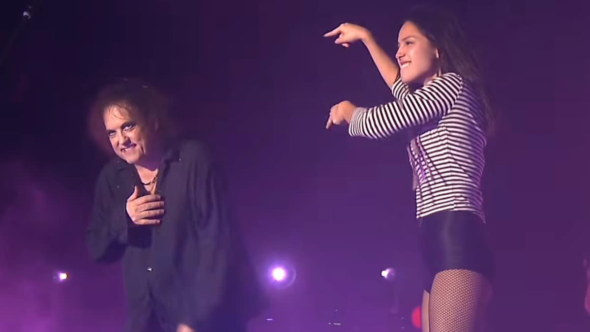Robert Smith On Olivia Rodrigo: “I Am Slightly In Awe Of How Easy She Finds It All”