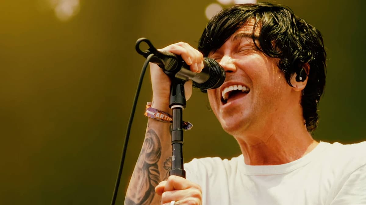 WATCH: Sleeping With Sirens Perform ‘An Ending In Itself’ At Welcome To Rockville