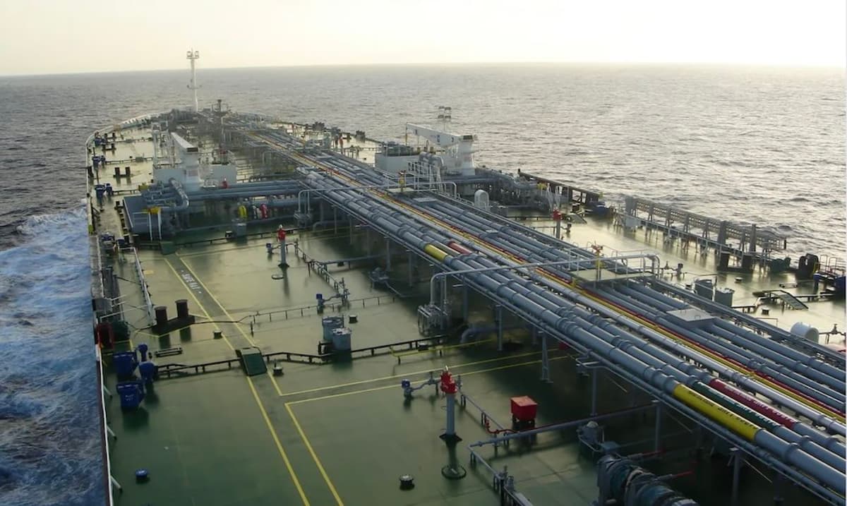 Shishi Dingsheng Steps Into LR2 Tanker Segment with Newbuild Order