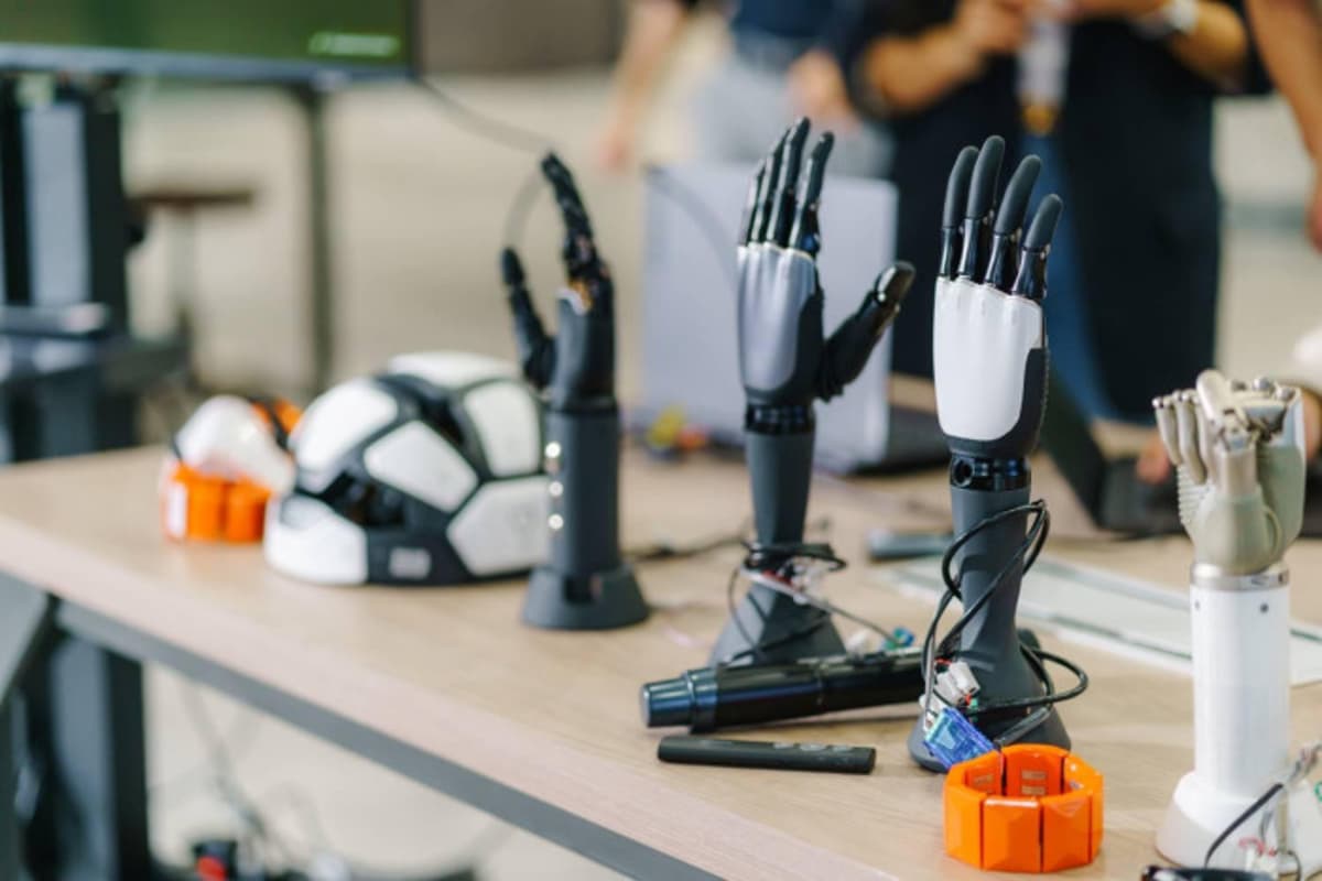 True, OYMotion Pioneer Neuro AI Technology