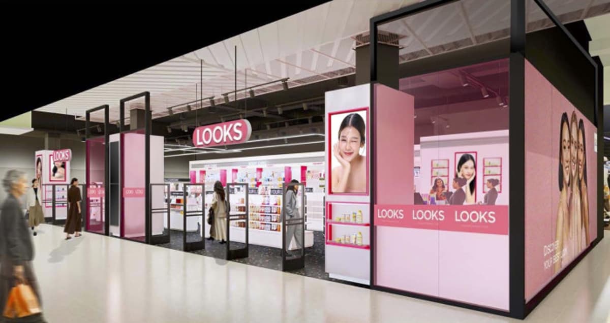 Looks Set to Launch Standalone Stores