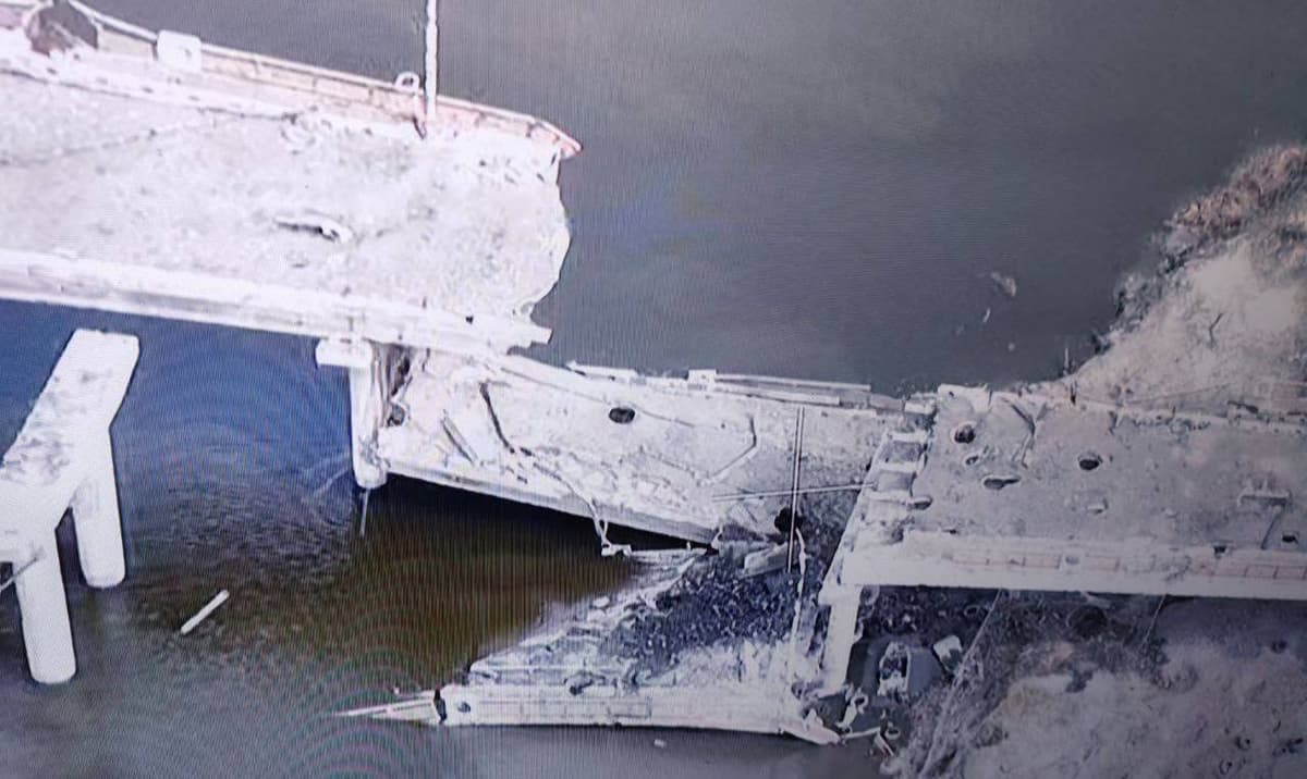 Ukraine Destroyed Bridge Using British Drones, in Historic First (Ukraine Battlefield Update, Day 1,505)