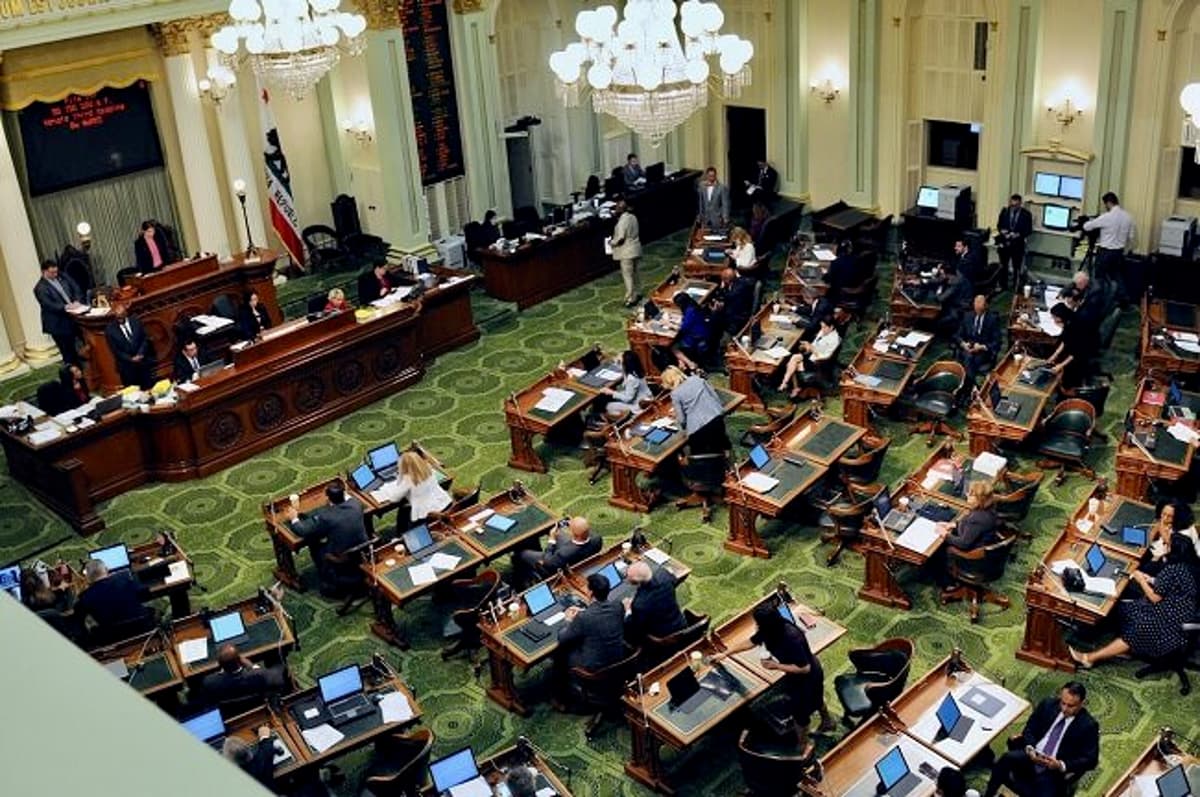 "Ban on Unilateral Server Shutdowns": California Proposes Game Protection Bill