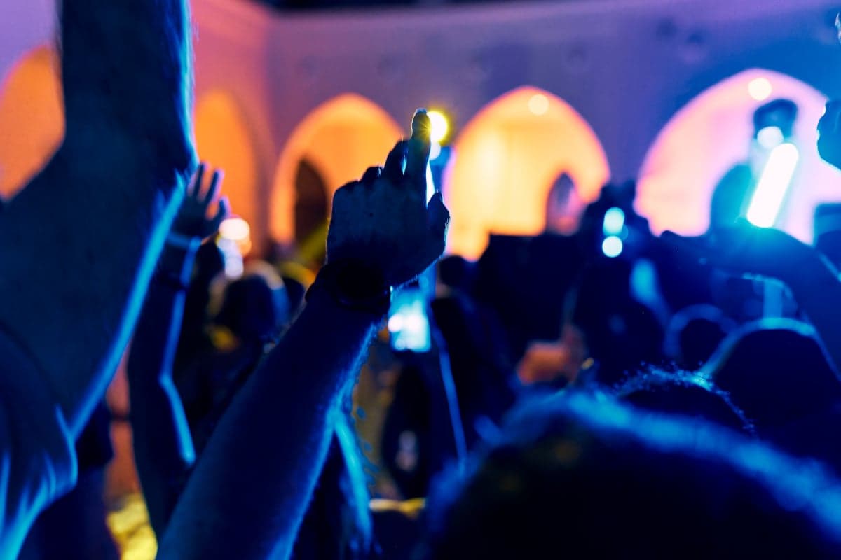 Live Nation Germany & Postbank Cooperate On Club Tickets