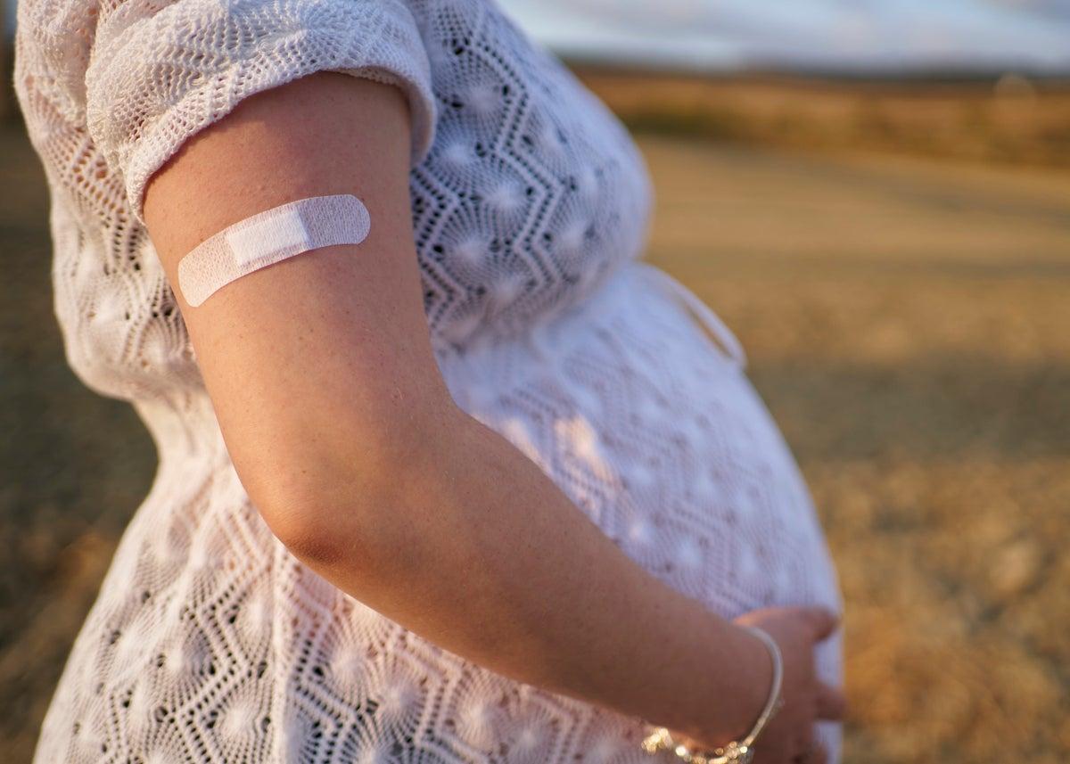 Obstetricians Oppose CDC to Recommend More Shots for Moms