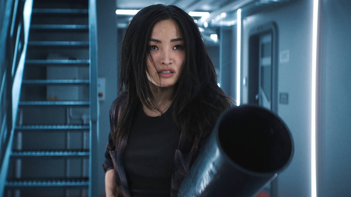 Apple TV’s Epic 2-Part Sci-Fi Is Climbing the Charts on Another Streamer