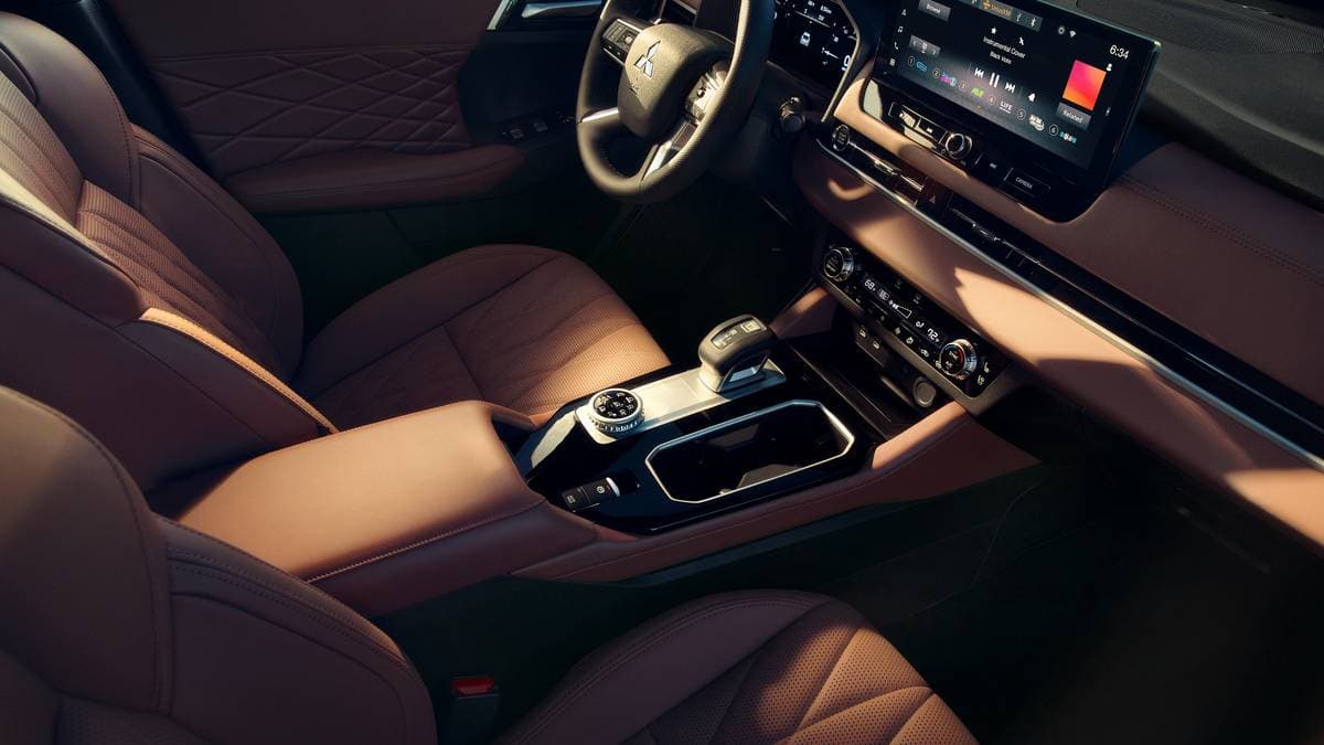 The Mitsubishi Outlander Went From Basic to Luxury—And Costs Less than You'd Think