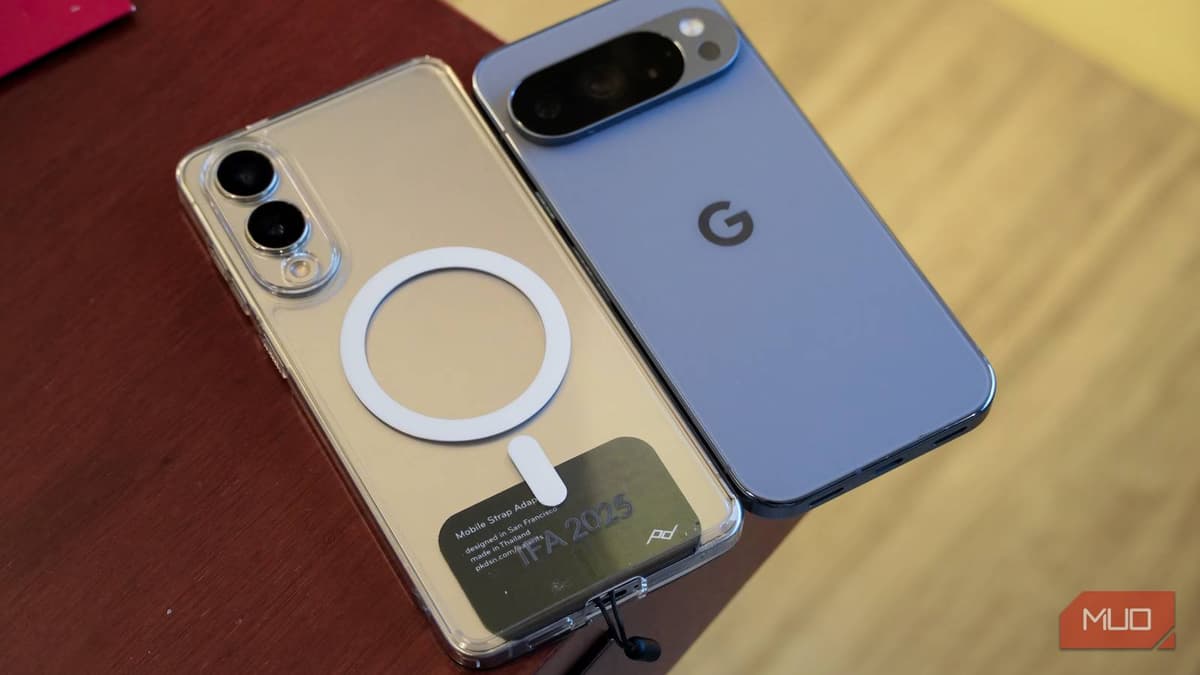 I Used a Pixel for a Month and Finally Understand Why Samsung Fans Don't Switch