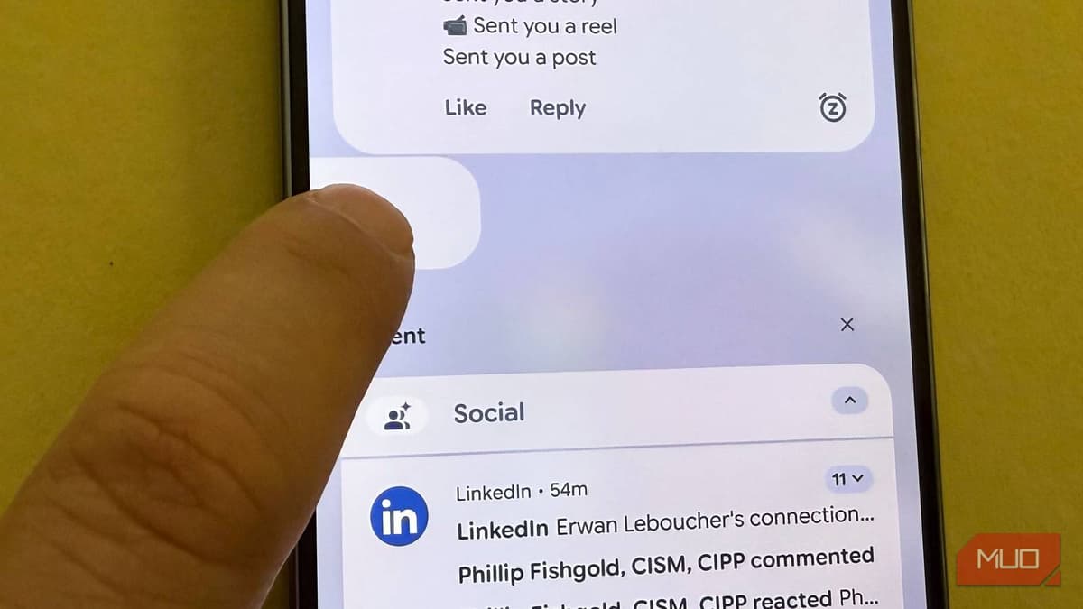 Stop Swiping Away Android Notifications — There's a Smarter Way to Deal with Them