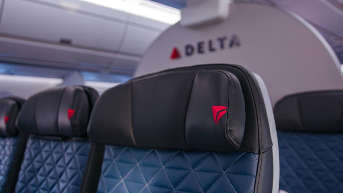 What Are The Benefits Of Flying Delta Air Lines' Premium Select?