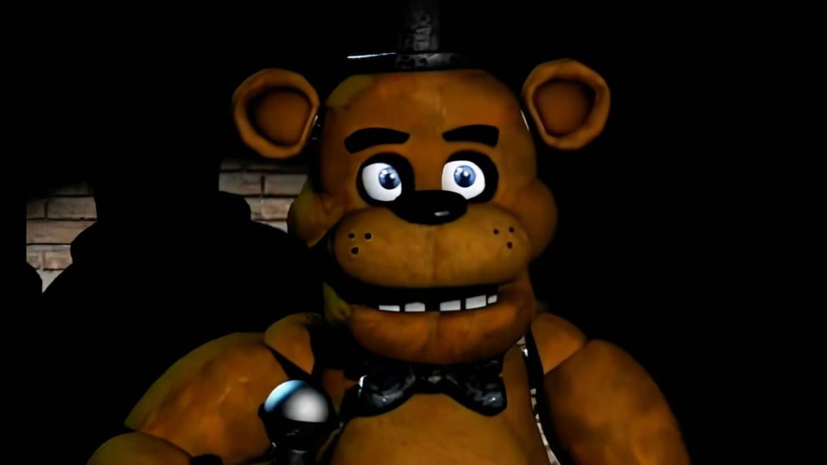 FNAF Fan Makes Freddy Fazbear Suit With Working Springlocks