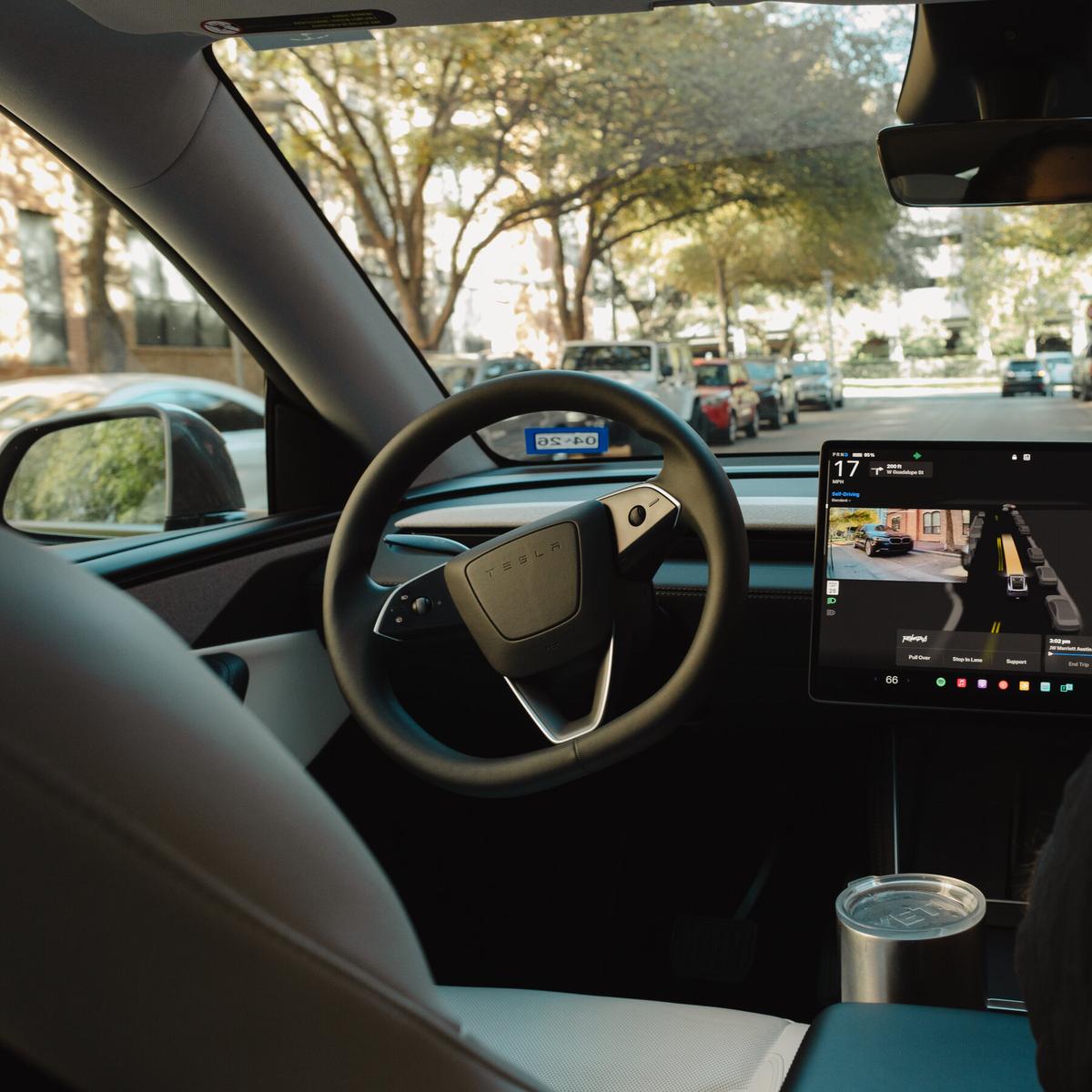 Tesla Profit Rises but Remains Below Earlier Highs