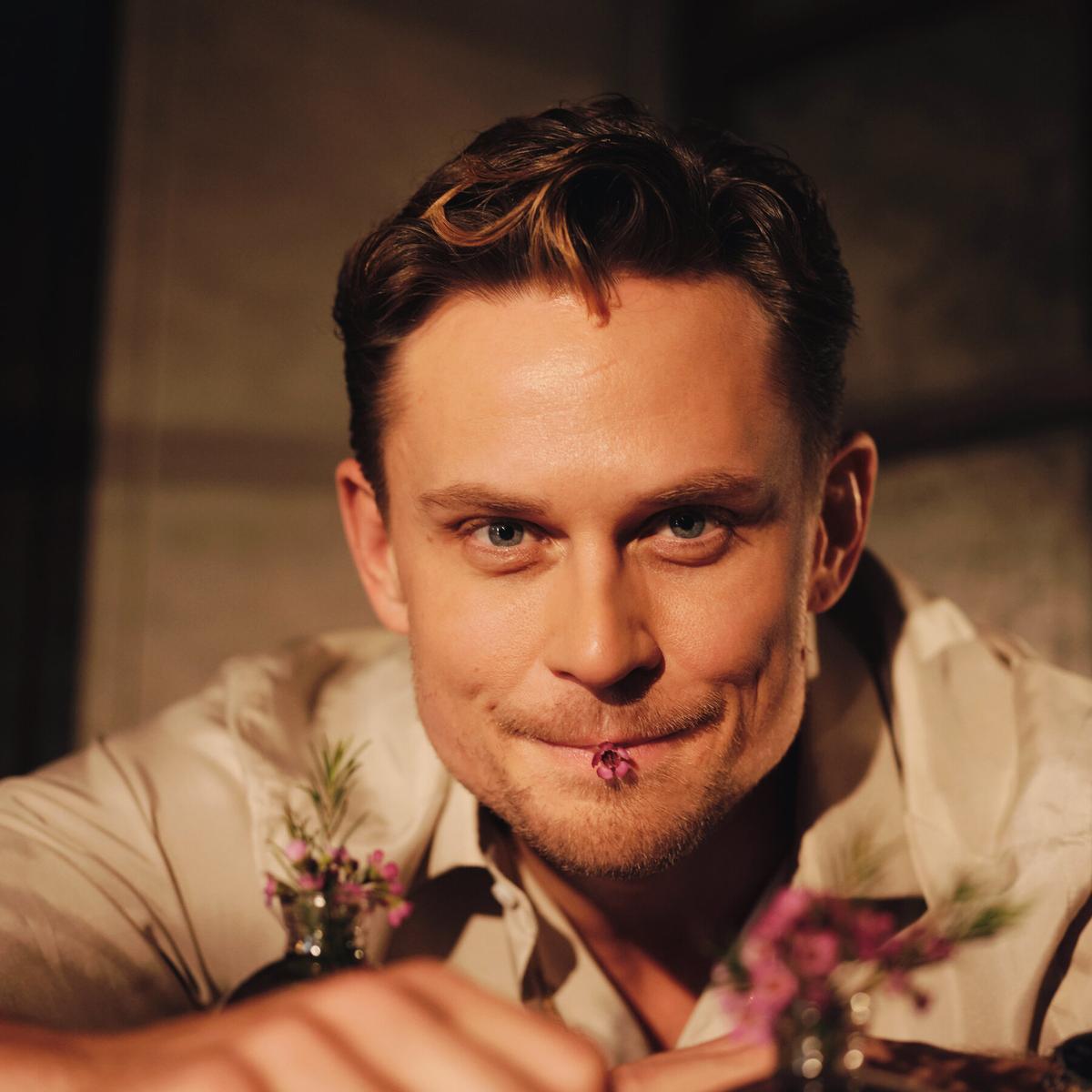 Billy Magnussen Has Mixed Feelings on Playing ‘Punchable’ Guys So Well