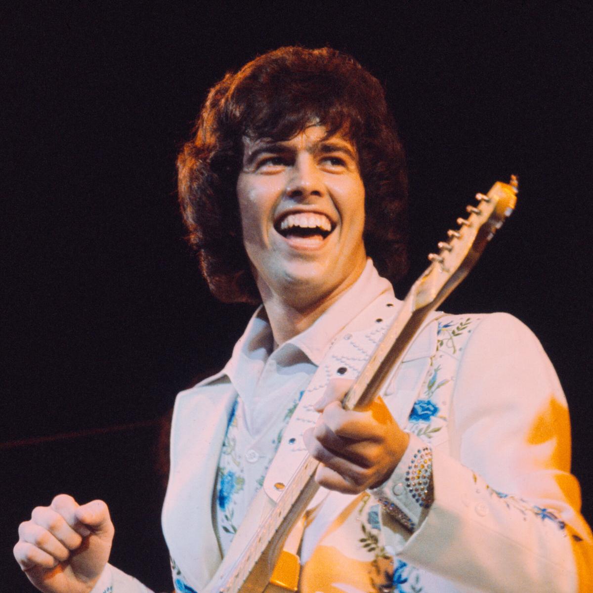 Alan Osmond, Who Led His Brothers in Song, Dies at 76