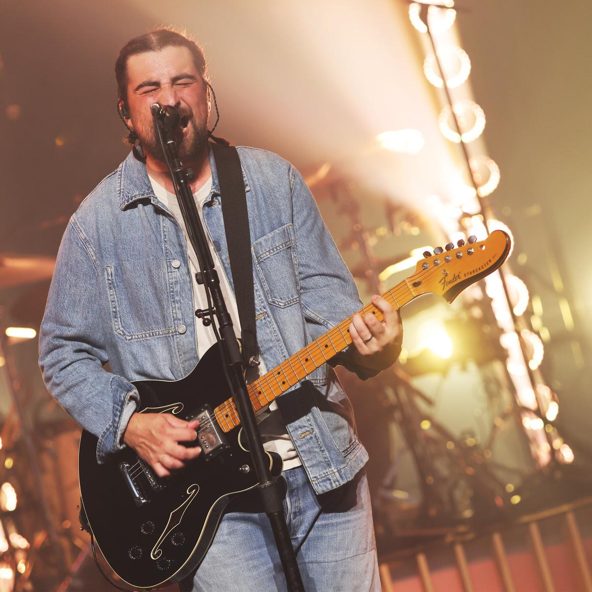 ‘The Great Divide’ Review: Noah Kahan Is Caught in the In-Between