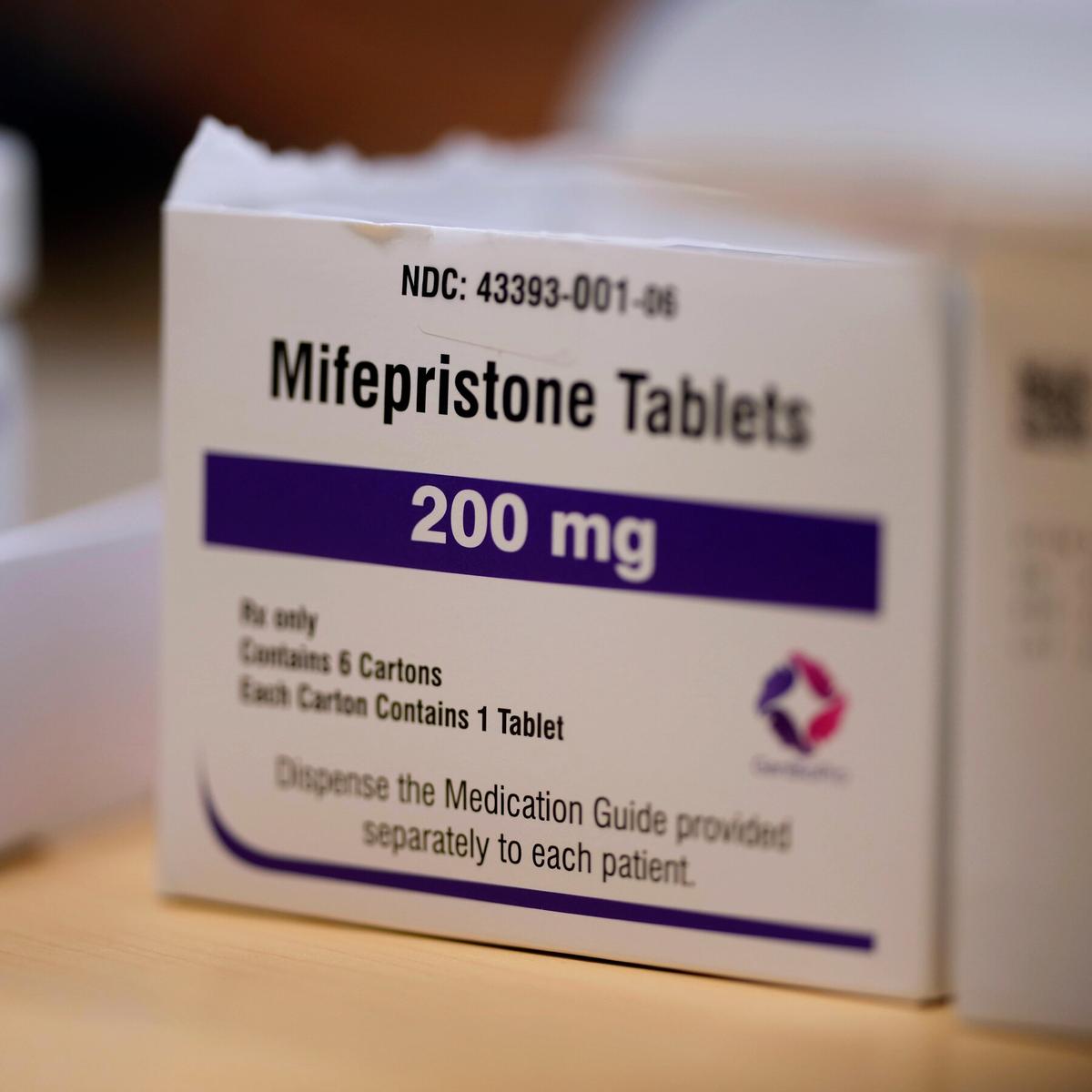 Federal Appeals Court Temporarily Halts Abortion Pill Access by Mail