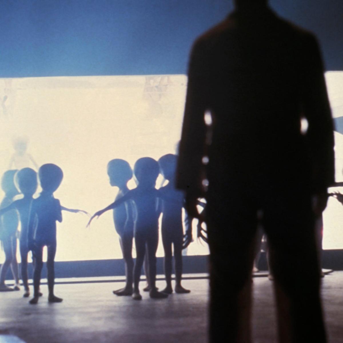 Book Review: ‘Take Me to Your Leader,’ by Neil deGrasse Tyson