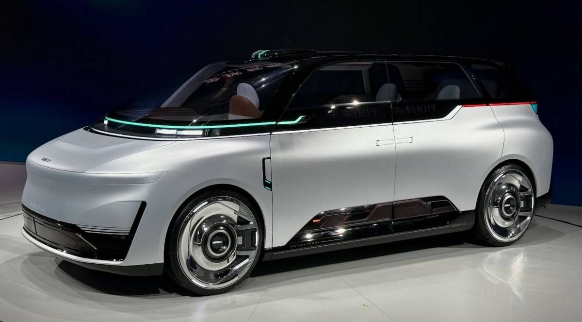 Geely Eva Cab, Il Robotaxi Senza Volante Che Paga Lautostrada Da Solo