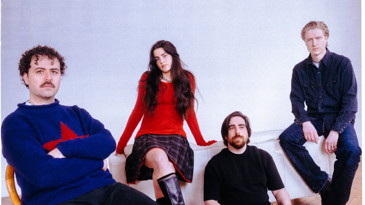 🎧 Approved: Modern Woman