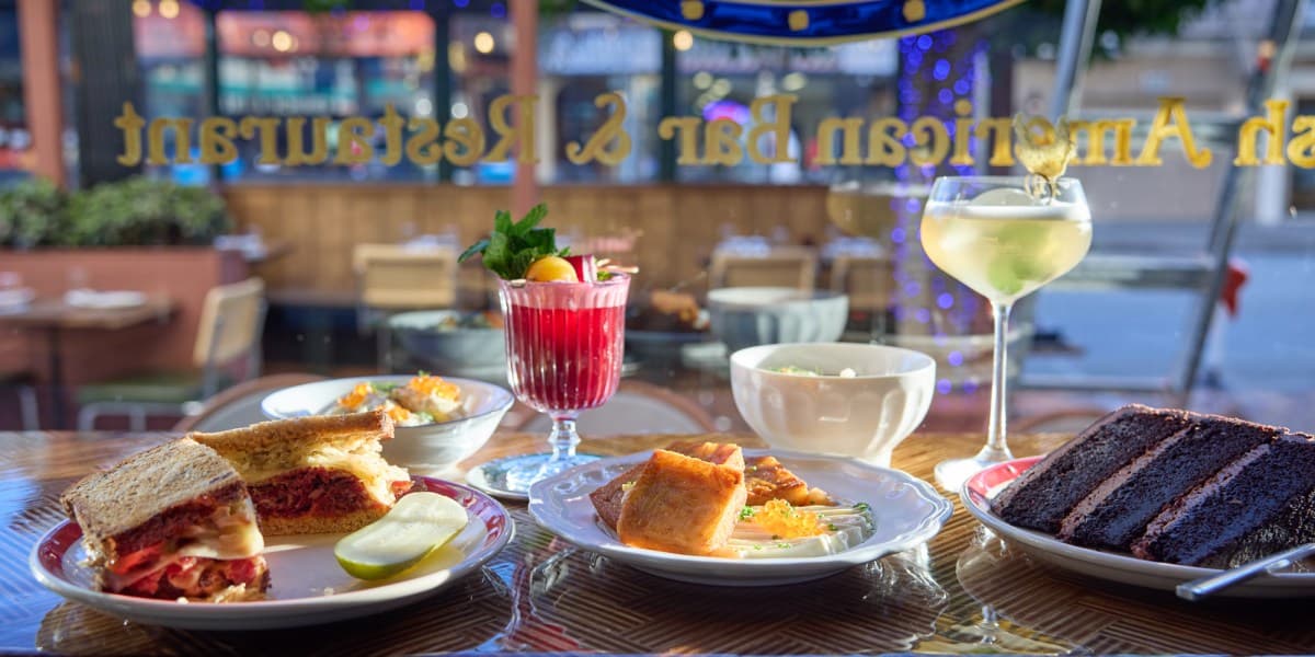 You Can Get Some of the Best Food in California at These Neo-Retro Diners