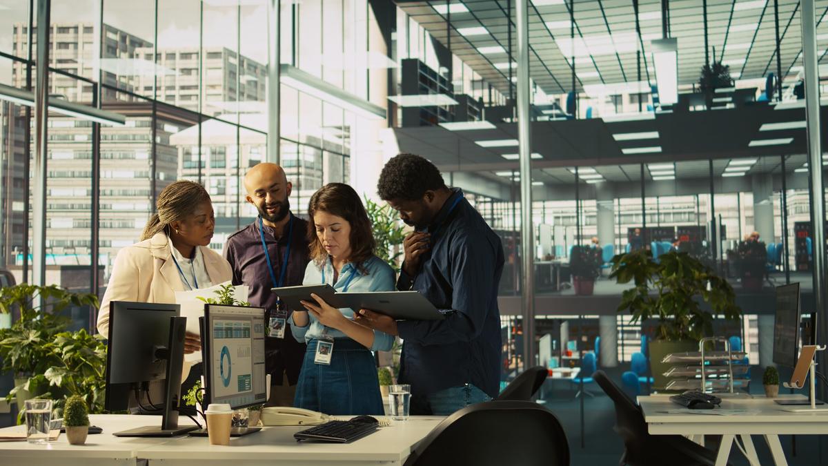 From Point Solutions to Platforms: How AI Is Rewriting HR Tech