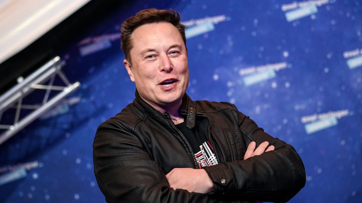 Elon Musk Reportedly Wants a June SpaceX IPO to Align with His Birthday, the Planets