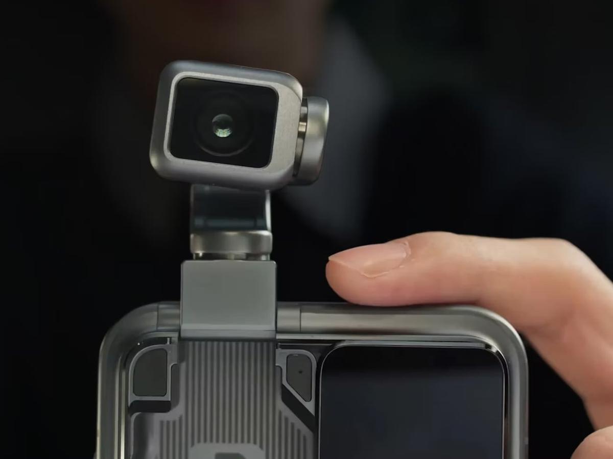 The First Phone That Nods Back