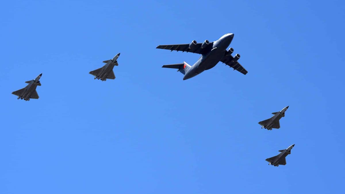 China’s Y-20B Airlifter’s First Trip to South Korea Repatriates Korean War Soldiers’ Remains