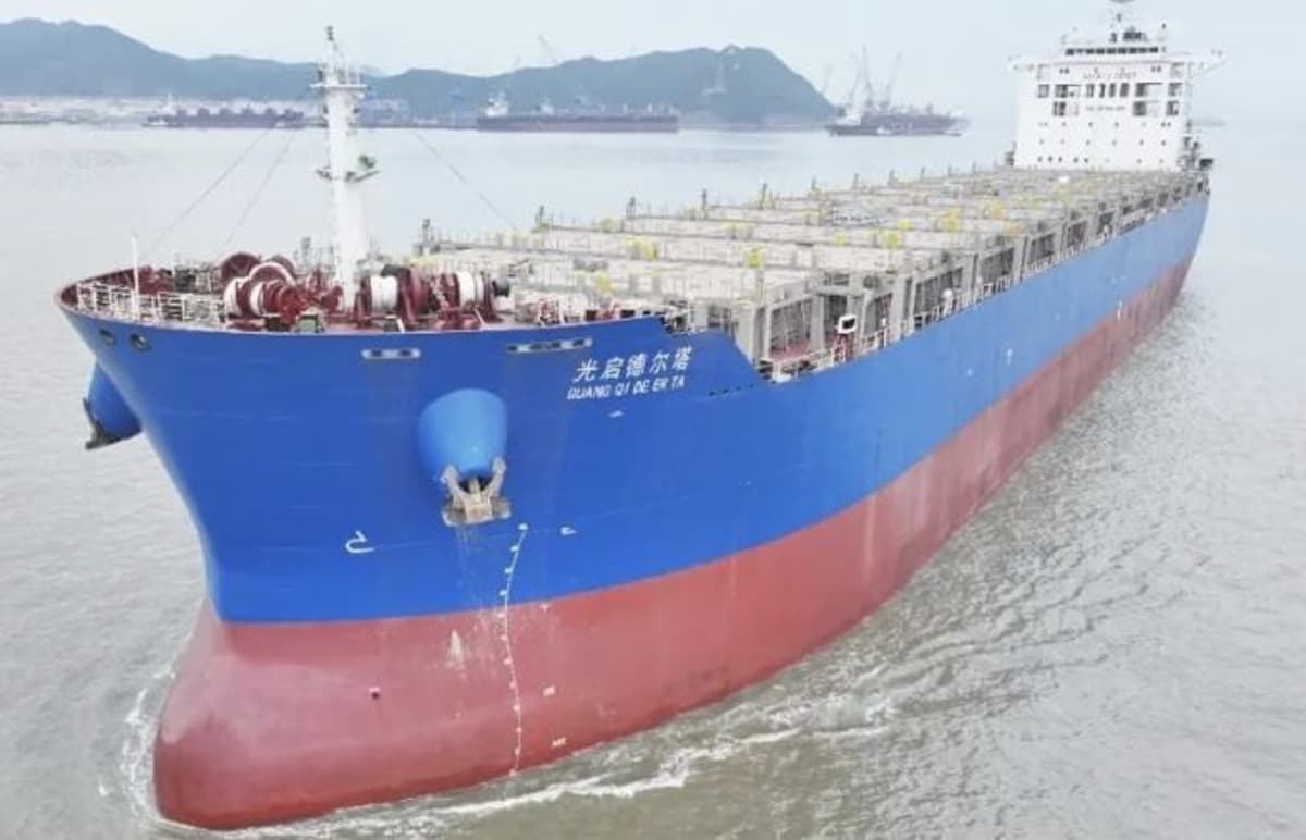 Bulk-to-Boxship Conversion Spree for Chinese Carriers