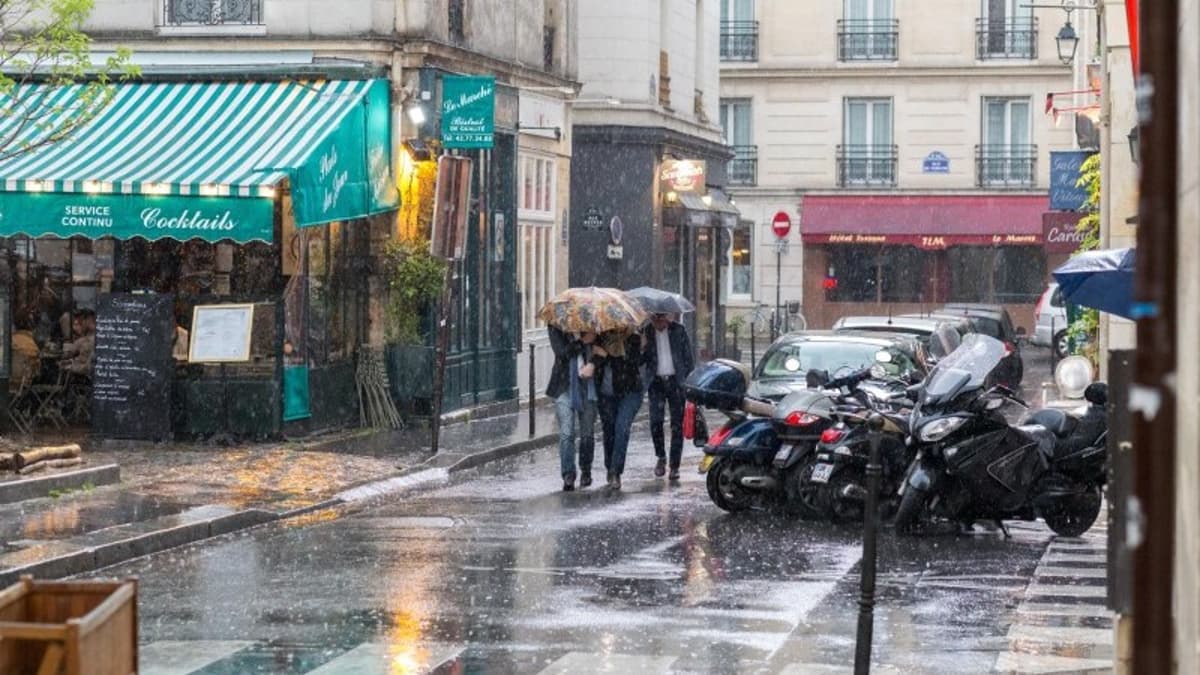 French Economic Outlook Remains Downbeat