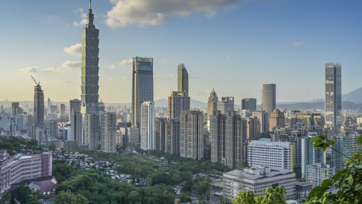 Taiwan’s Trade Boom Prompts Another Growth Upgrade