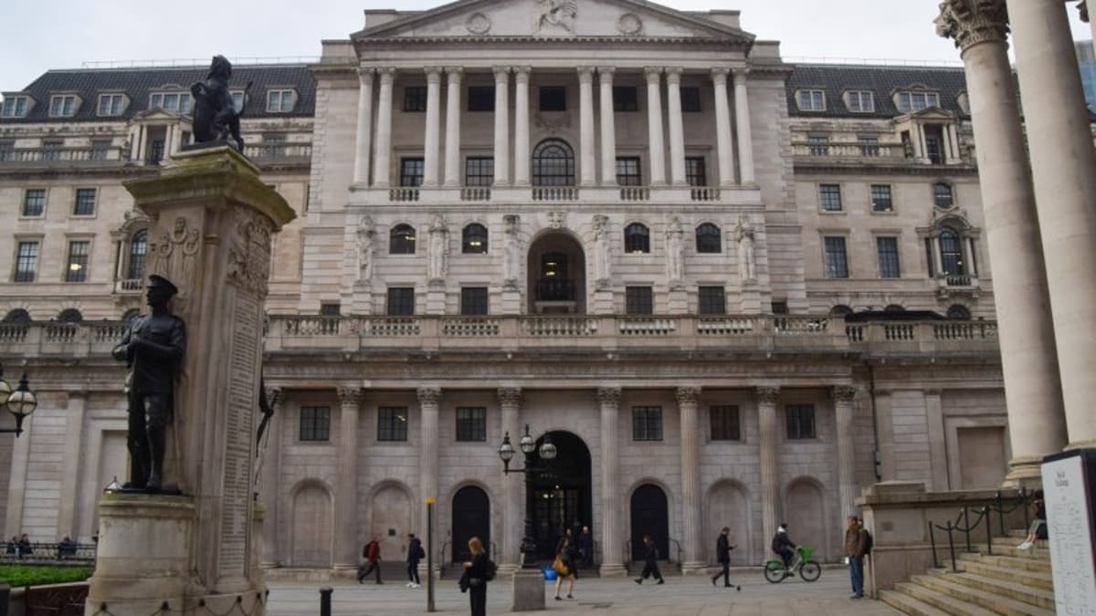 Iran Deal Takes Bank of England Rate Hike Back Off Table