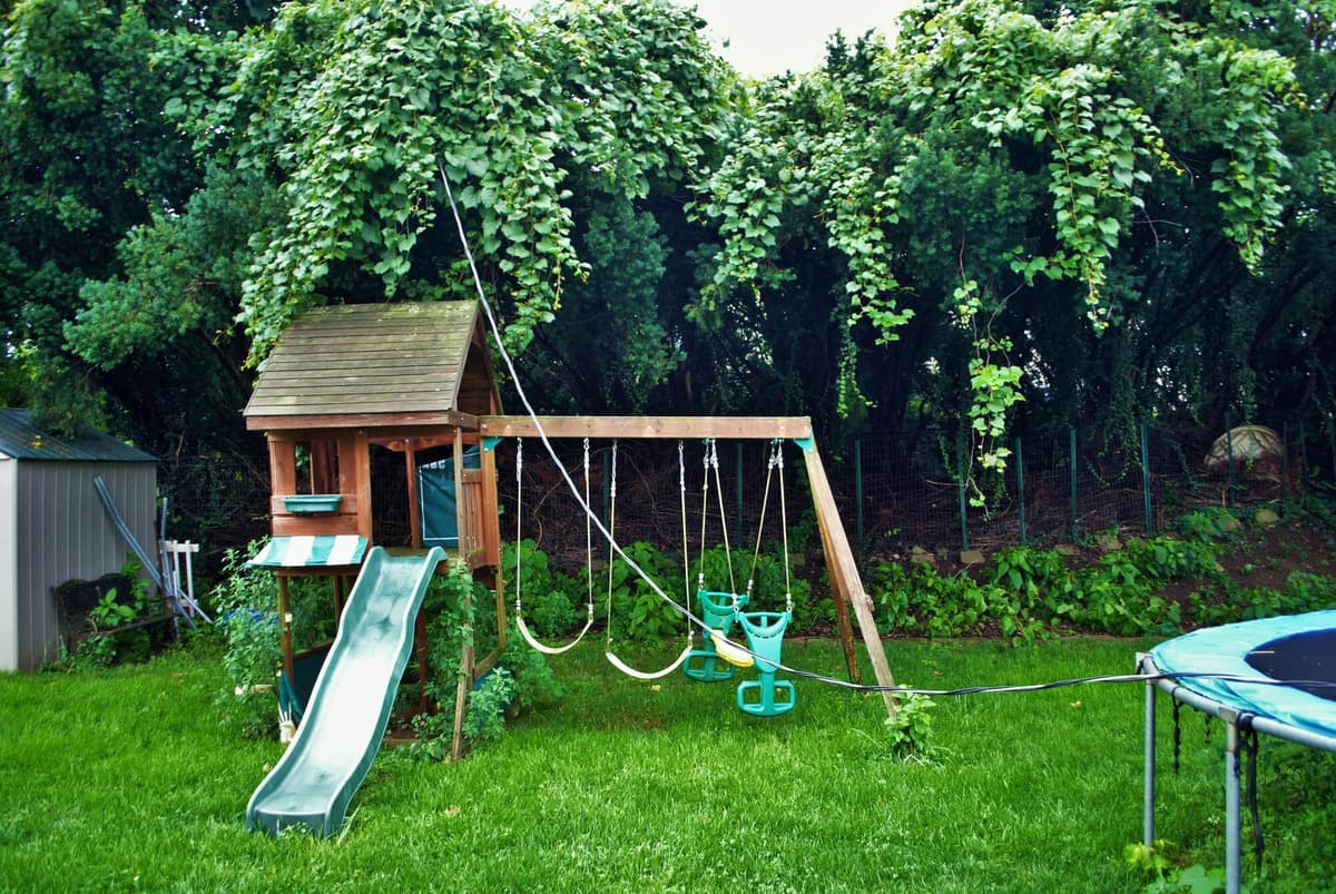 5 Safety Risks Parents Overlook When Buying Backyard Playgrounds