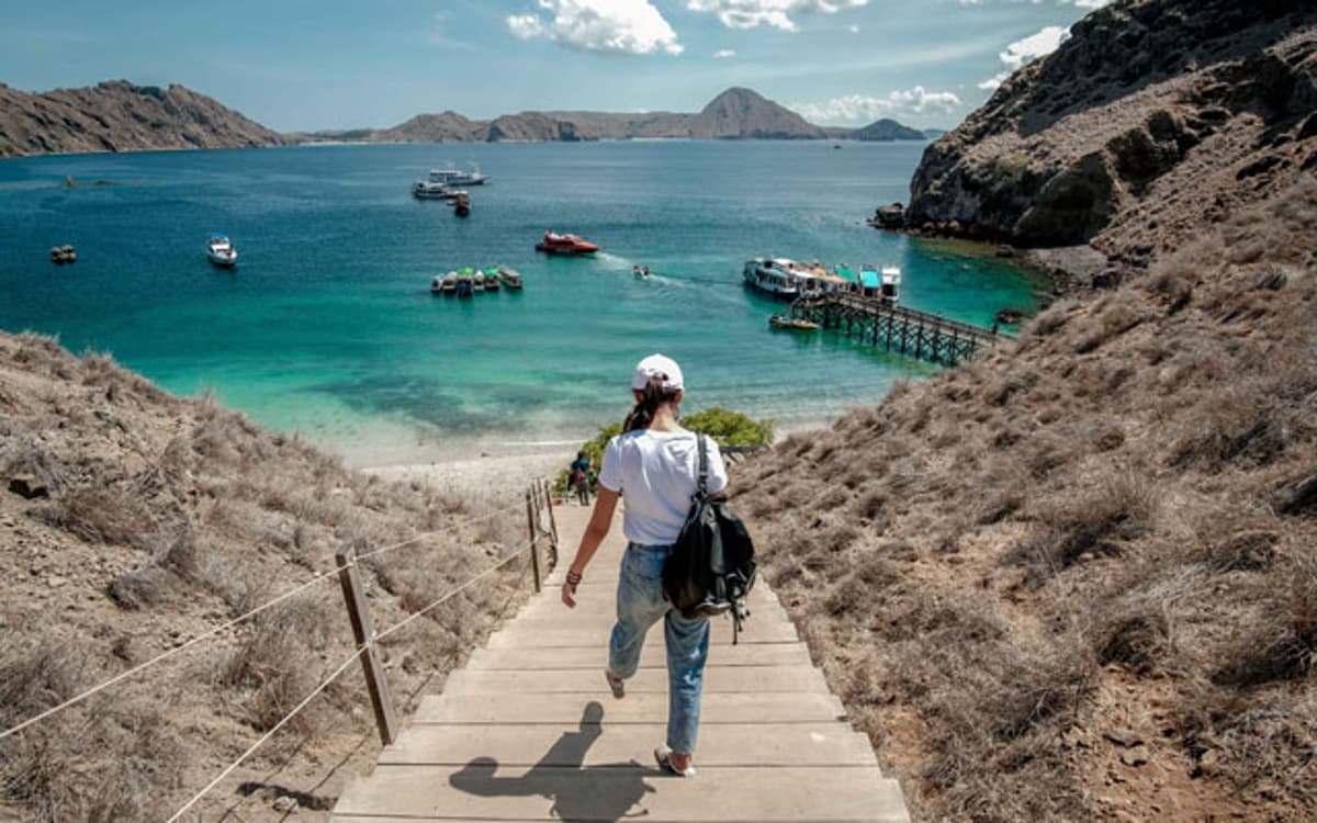 Komodo Visitor Cap Sparks Concern Among Operators