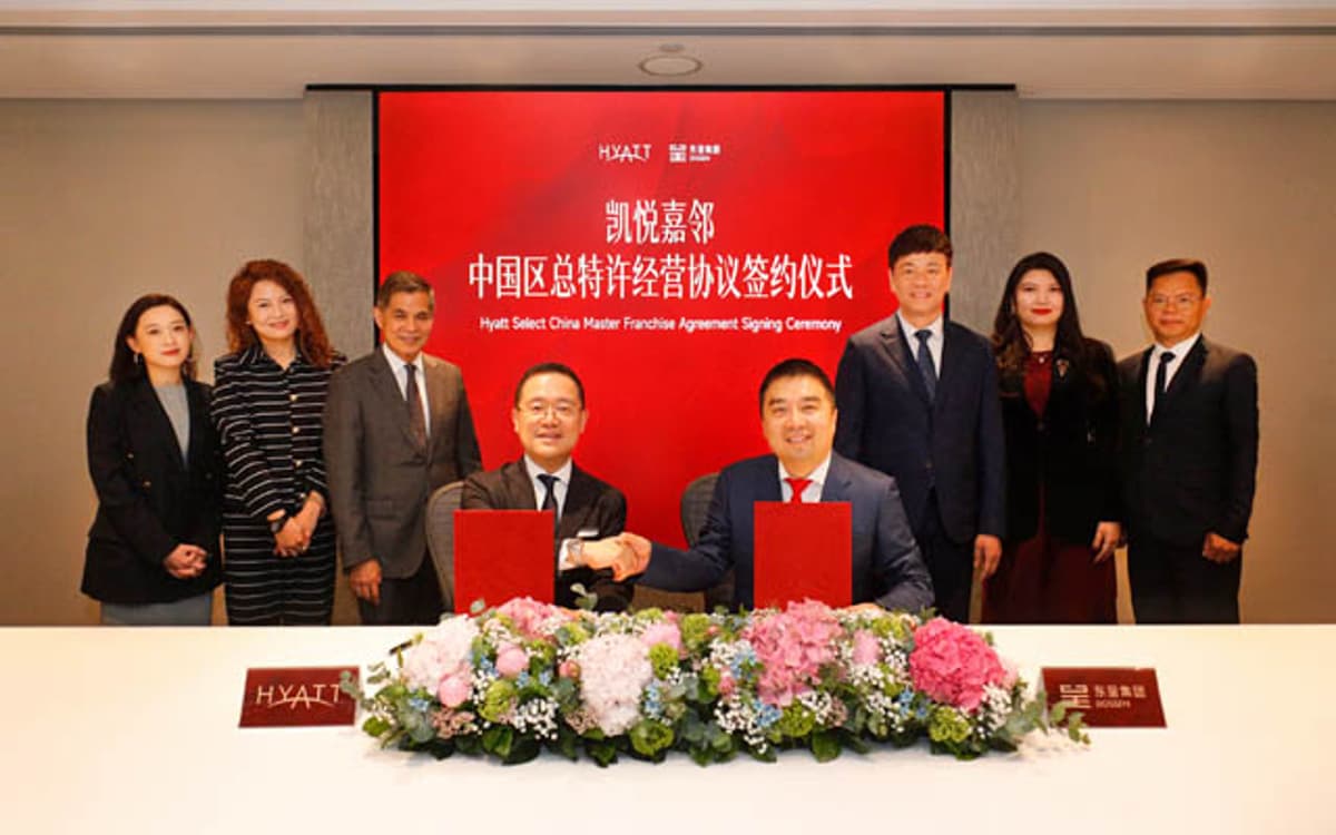 Hyatt, Dossen Group to Expand Select Brand in China